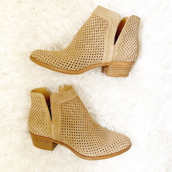 Lucky Brand Shoes - NEW Lucky Brand Braylie Bootie boot size 8